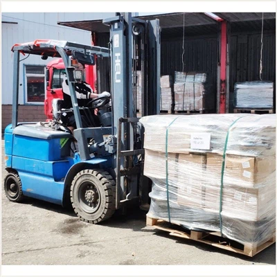 20 pallets HELI-reserveonderdelen voor vorkheftrucks verzonden naar de bloeie...